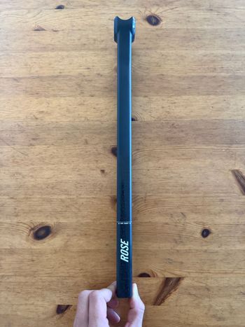 Used Rose D Shape Carbon Seatpost bike — image 2 of 2