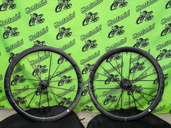 Used Cadex Max 40 Disc 2025 bike — image 5 of 5