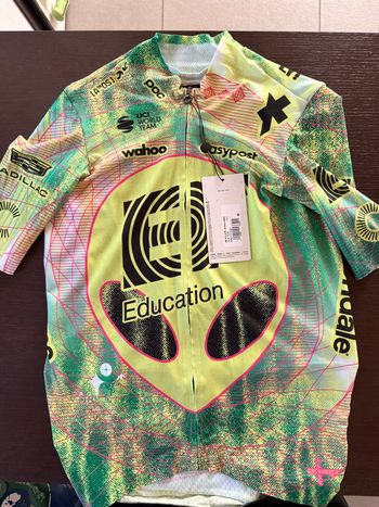 Used Assos Maglia 2026 bike