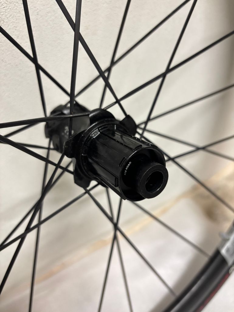 Used Dt Swiss E1800 spline 30 2024 bike — image 3 of 7