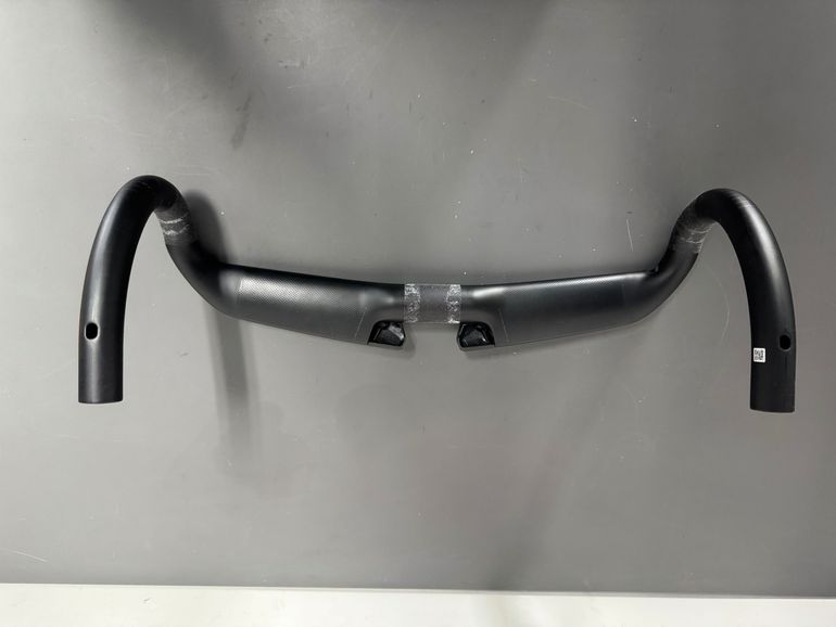 Used Roval Manubrio Rapide 40 c/c 2025 bike — image 9 of 11