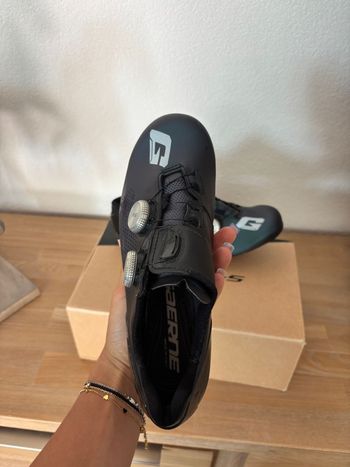 Used Gaerne carbon stl bike — image 3 of 5