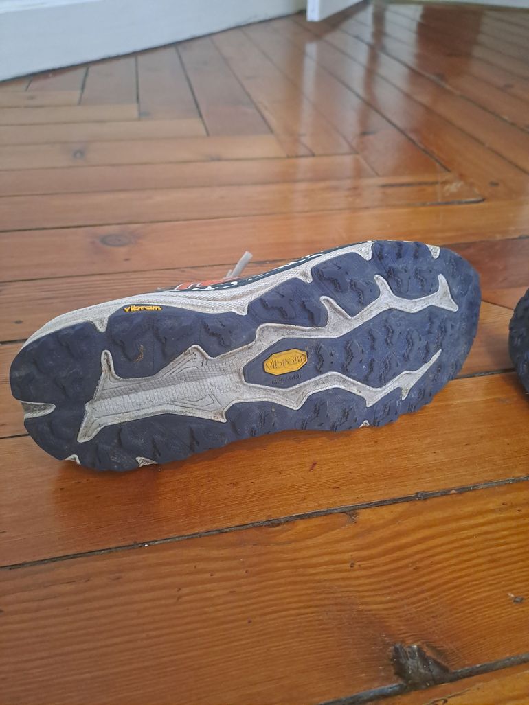 Used Hoka Speedgoat 6 Homme 2025 bike — image 2 of 6