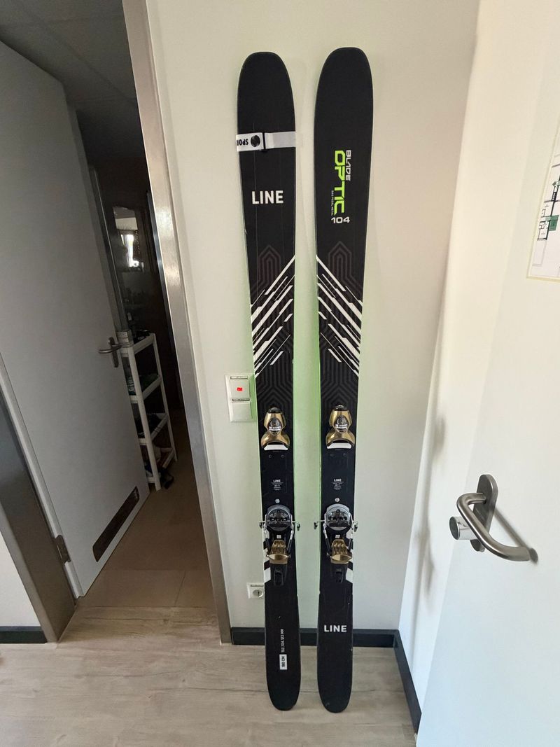 Used Line Skis Blade Optic 2011 Skiing & Skitouring