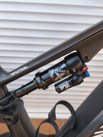 Used Fox DPS 210X55 bike