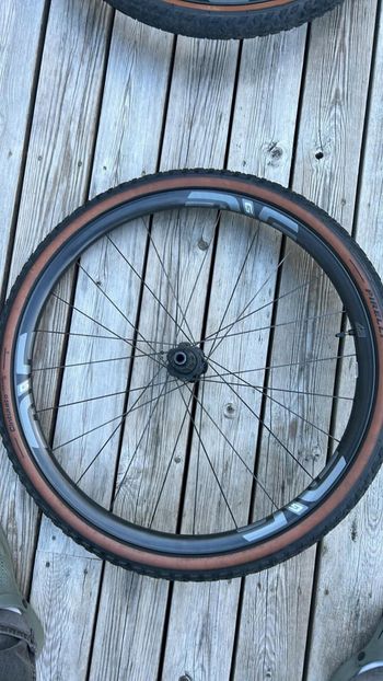 Used Enve G27 650B Wheelset bike — image 6 of 6