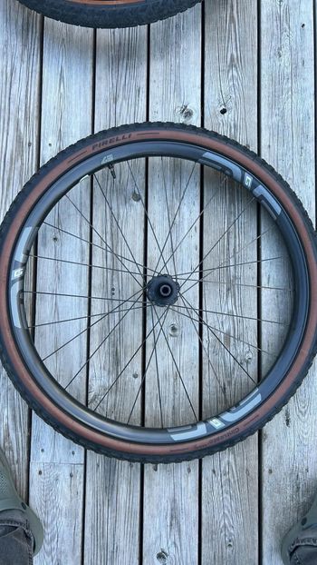 Used Enve G27 650B Wheelset bike — image 5 of 6