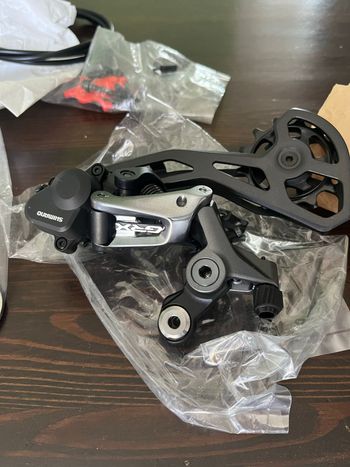 Used Shimano GRX 600 Groupset 2025 bike — image 4 of 7