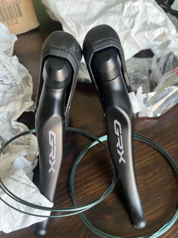 Used Shimano GRX 600 Groupset 2025 bike — image 5 of 7