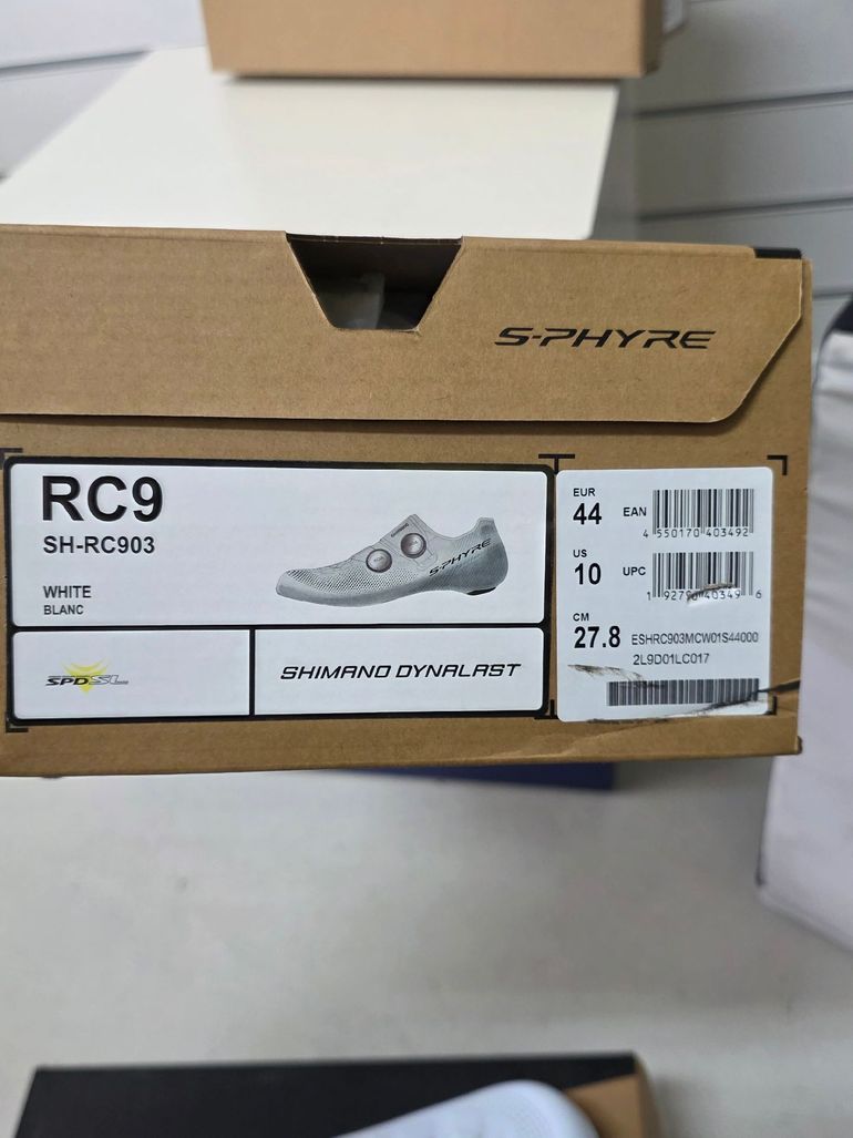 Used Shimano S-PHYRE RC903 2026 bike — image 3 of 3