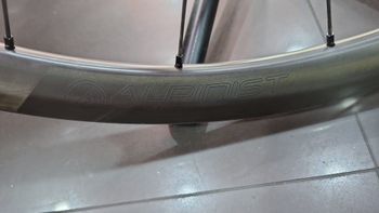 Used Roval Alpinist CLX Carbon Wheelset bike — image 10 of 14