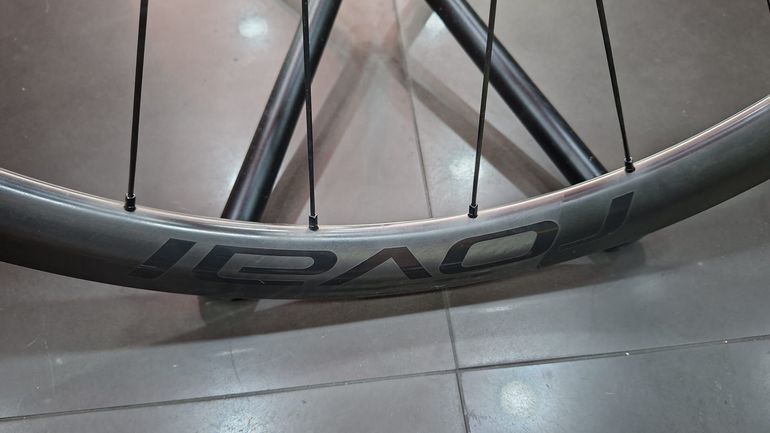 Used Roval Alpinist CLX Carbon Wheelset bike — image 7 of 14