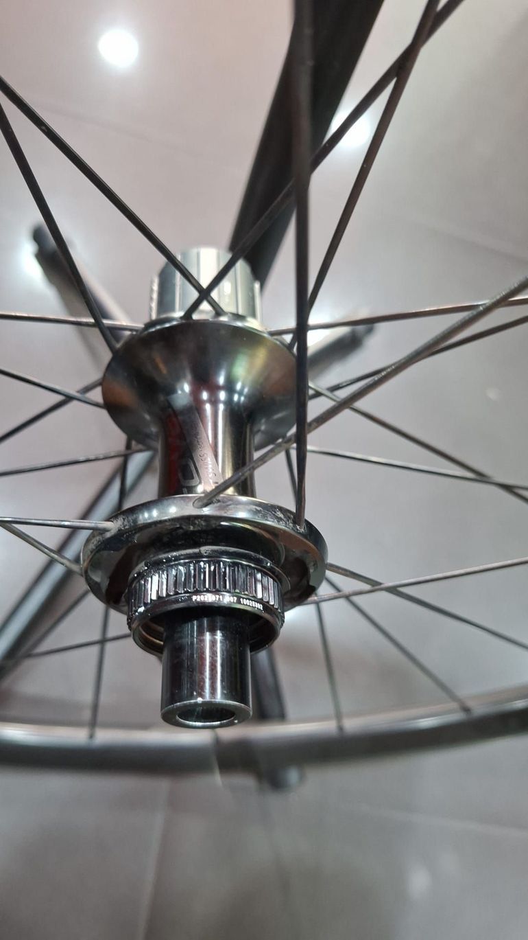 Used Roval Alpinist CLX Carbon Wheelset bike — image 5 of 14