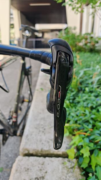 Used Campagnolo Record 12 speed bike — image 14 of 19