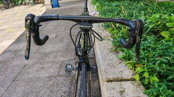 Used Campagnolo Record 12 speed bike — image 2 of 19