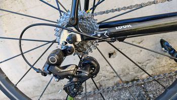Used Campagnolo Record 12 speed bike — image 4 of 19