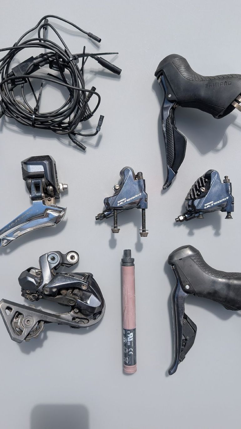 Used Shimano Ultegra R8000 Di2 Disc 2021 bike — image 2 of 4