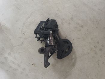 Used Shimano XT M8100 GS bike — image 2 of 5