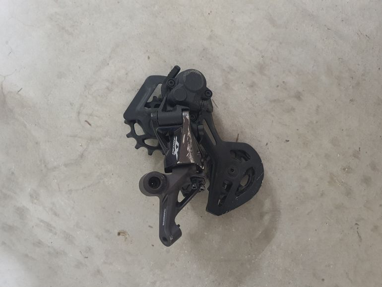 Used Shimano XT M8100 GS bike — image 2 of 5