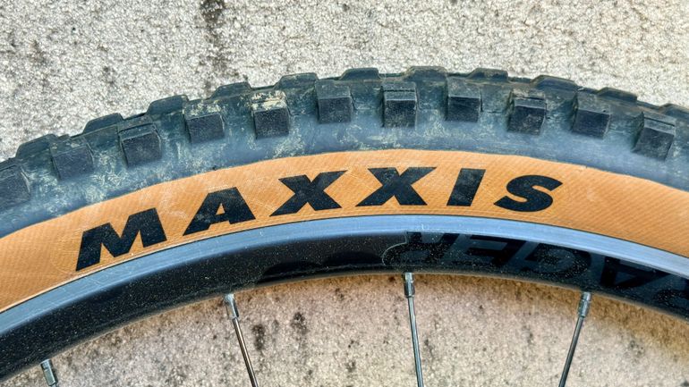 Used Bontrager Kovee Comp TLR Boost 29" bike — image 4 of 24