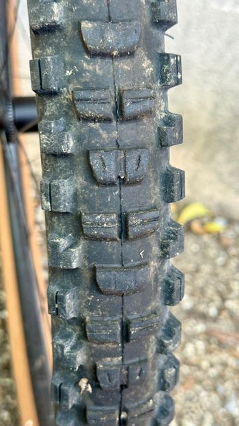 Used Bontrager Kovee Comp TLR Boost 29" bike — image 6 of 24