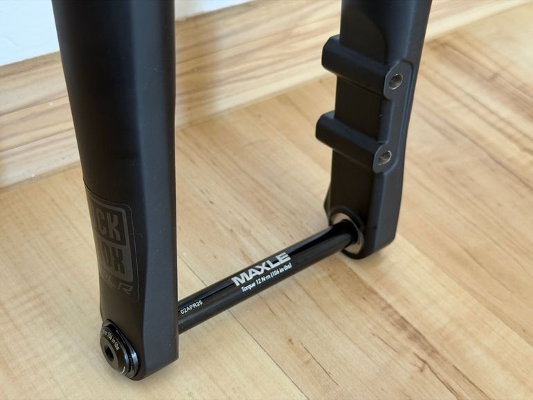 Used RockShox Rudy XPLR 30mm Fork 12x100 bike — image 3 of 4