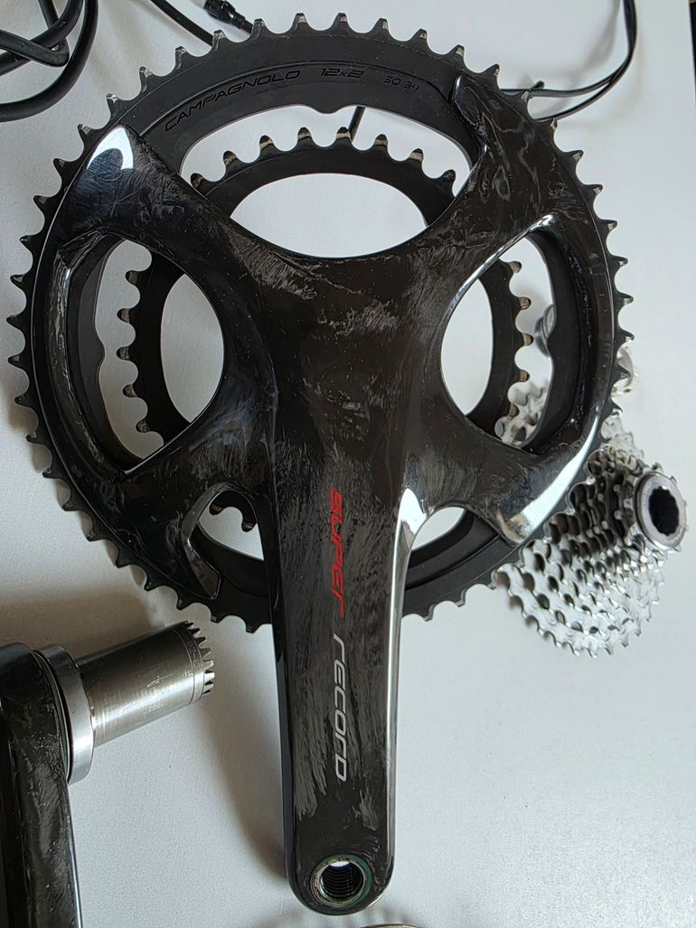 Used Campagnolo (Super) Record 12-speed Mechanical Disc Groupset bike — image 2 of 16