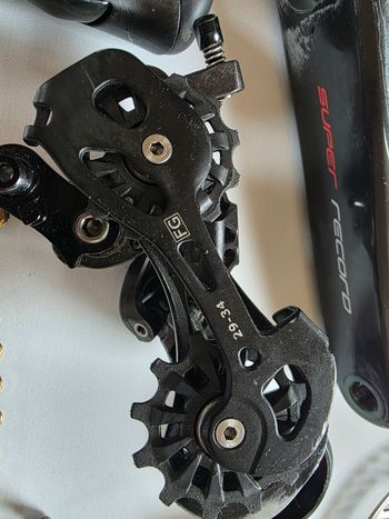 Used Campagnolo (Super) Record 12-speed Mechanical Disc Groupset bike — image 10 of 16