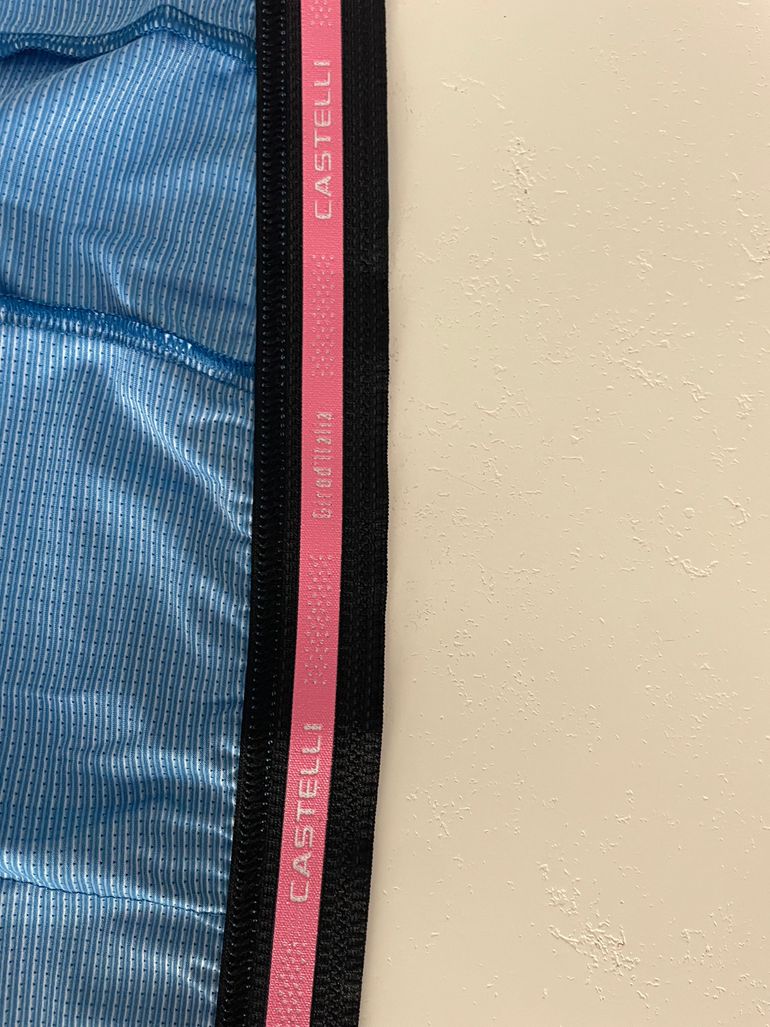 Used Castelli Maglia Giro d’ Italia 2026 bike — image 11 of 11