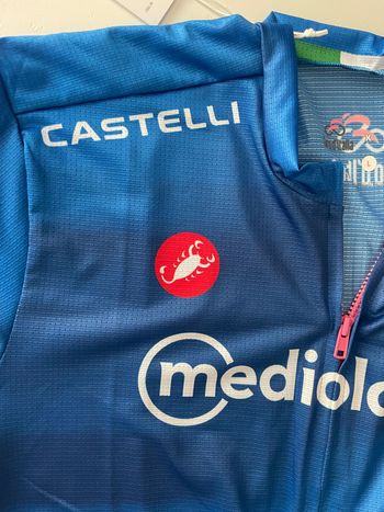 Used Castelli Maglia Giro d’ Italia 2026 bike — image 4 of 11