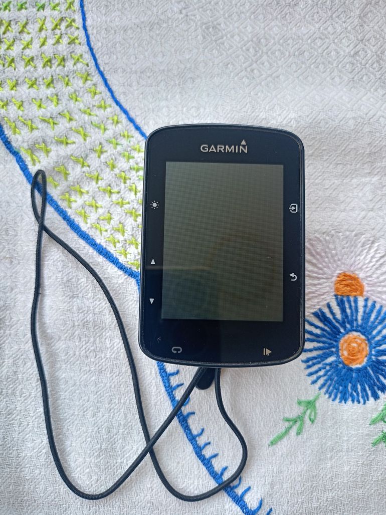Used Garmin Edge 520 plus + fascia cardio bike — image 1 of 6