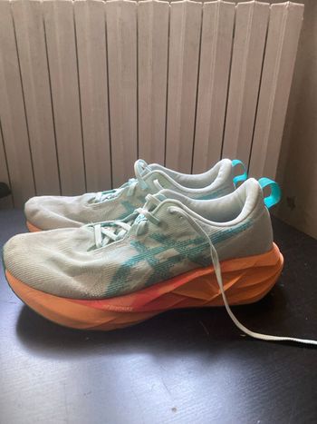 Used Asics Novablast 5 2025 bike