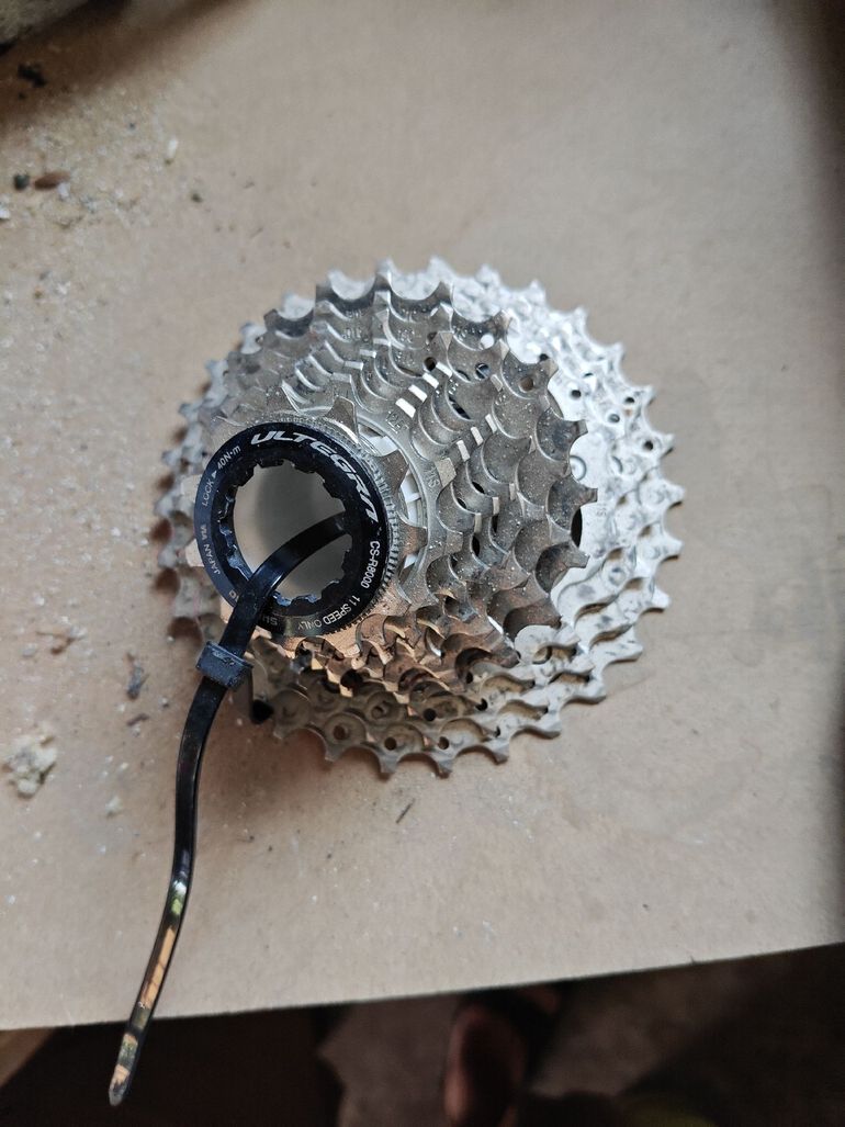 Used Shimano Ultegra 11s Cassette 11-30 bike — image 1 of 2