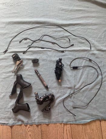 Used Shimano Ultegra Di2 11v R8050 (Patins) bike