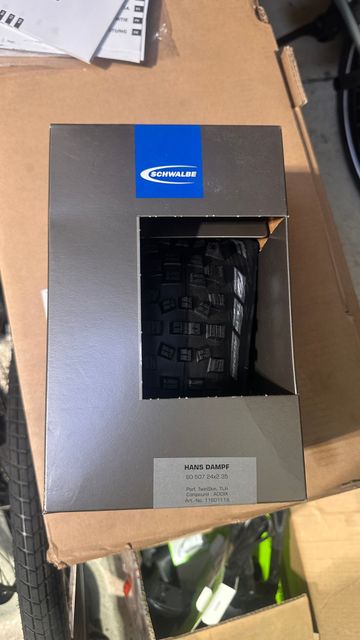 Tweedehands Schwalbe Hans Dampf 24'' Tubeless Ready Souple Addix Performance E-Bike E-25 Tyres & Tubes