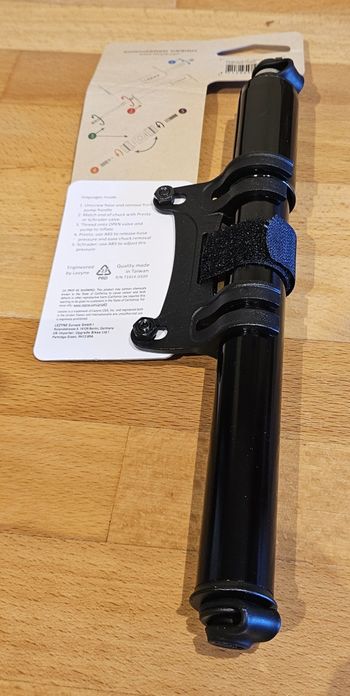 Used Lezyne Gauge Drive HP Hand Pump 2025 bike — image 2 of 2