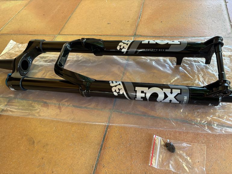 Used Fox 36 RHYTHM 160mm 29 bike — image 8 of 9
