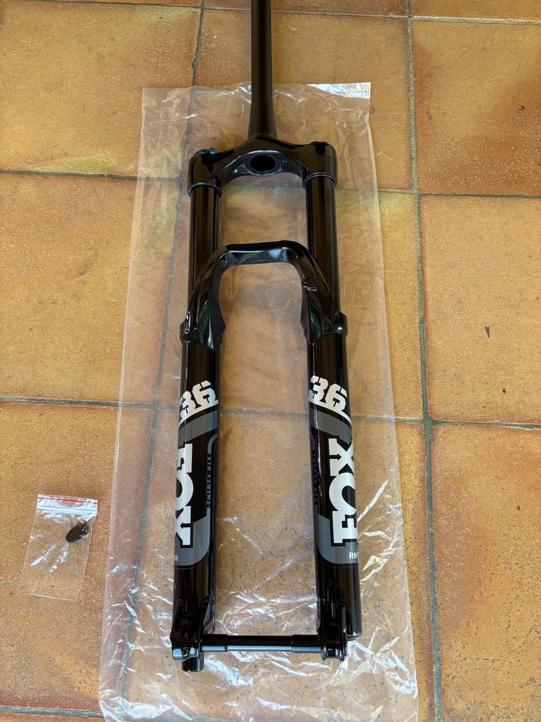 Used Fox 36 RHYTHM 160mm 29 bike — image 1 of 9