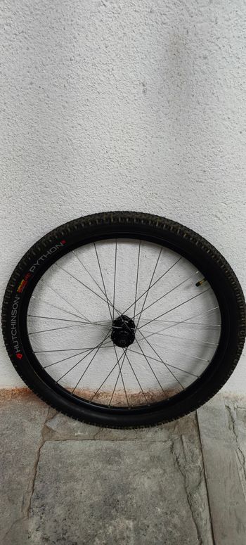 Used Shimano Rear Wheel 27.5" with 9v-12v Hub + Hutchinson Python2 Tire 27.5"x2.25 bike
