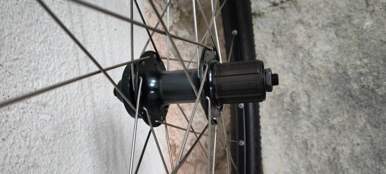 Used Shimano Rear Wheel 27.5" with 9v-12v Hub + Hutchinson Python2 Tire 27.5"x2.25 bike — image 6 of 6