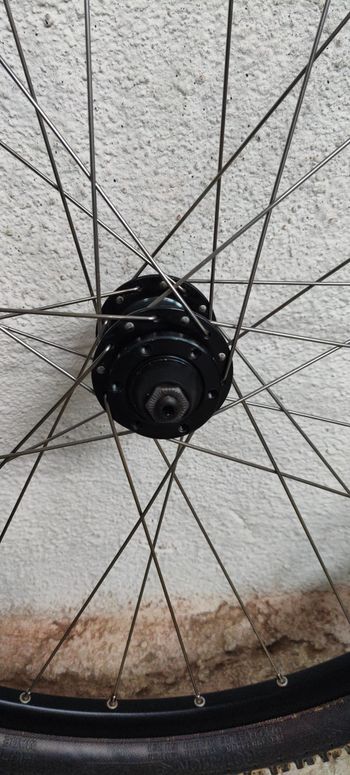 Used Shimano Rear Wheel 27.5" with 9v-12v Hub + Hutchinson Python2 Tire 27.5"x2.25 bike — image 2 of 6