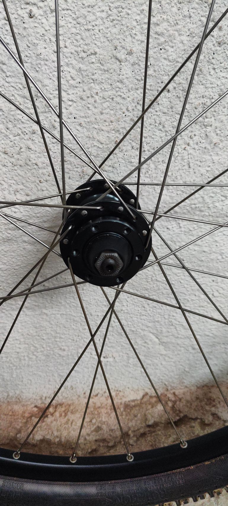 Used Shimano Rear Wheel 27.5" with 9v-12v Hub + Hutchinson Python2 Tire 27.5"x2.25 bike — image 2 of 6