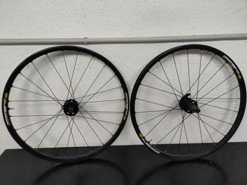 Used Mavic X3.1 Disk UST Tubeless 26" Wheelset with DT Swiss Hubs bike — image 4 of 8