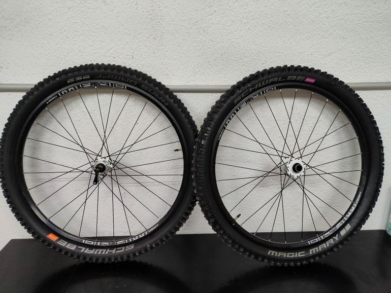 Used OnOff Draw Black Rims White Hubs 26x2.35 bike — image 2 of 6