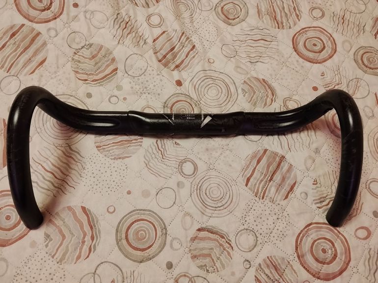 Used Fsa K-Force Compact Handlebar 400mm ø 31.8mm bike — image 11 of 12