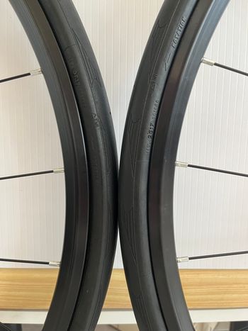 Used Mavic Aksium bike — image 2 of 6