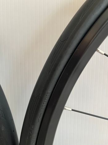 Used Mavic Aksium bike — image 4 of 6