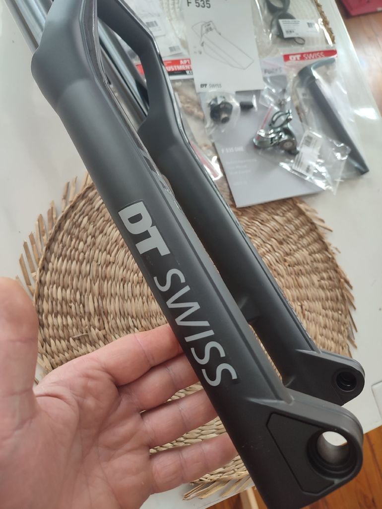 Used Dt Swiss F535 one bike — image 3 of 9