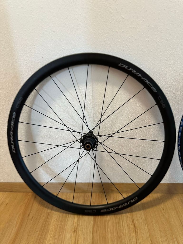 Used Shimano Dura Ace C36 Tubular bike — image 3 of 4