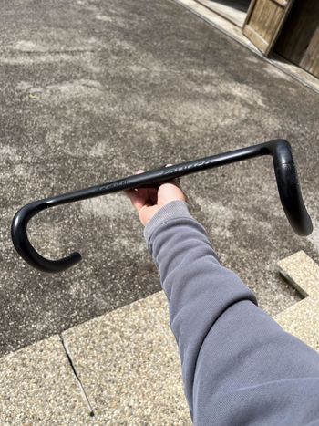 Used Colnago CC.01 Regular Integrated Carbon Handlebars 2025 bike — image 3 of 8